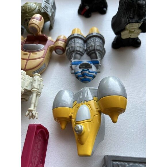 Collection Of 22 Star Wars Burger King 2005 Figures And Ships - Picture 4 of 16